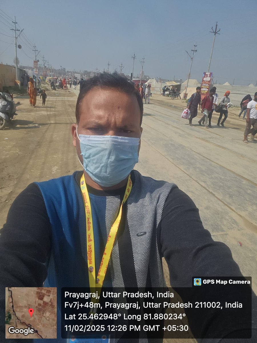 SBM_UP's tweet photo. 17 नंबर पुल के रास्ते को साफ और सुंदर बनाया जा रहा है। महाकुंभ 2025 के लिए  शहर को स्वच्छ रखने के लिए Executive Officer के नेतृत्व में सफाई अभियान चलाया जा रहा है। #सफाईअभियान #महाकुंभ #प्रयागराज #प्रयागराजसंगम https://t.co/vk7bTOsCI4