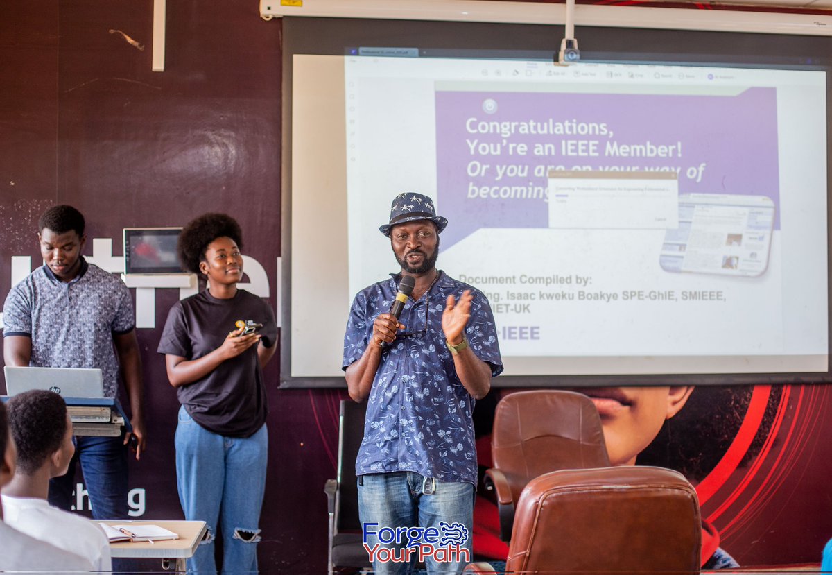 knust_eleesa's tweet image. In attendance was, Ing. Isaac Kweku Boakye SMIEE, SPE - GhIE, MIET- UK, MIFATSE

Snr Air Traffic Safety Engineer.
(Ghana Civil Aviation Authority)
#ForgeYourPath
#EngineeringDreams
#IntentionalChoices