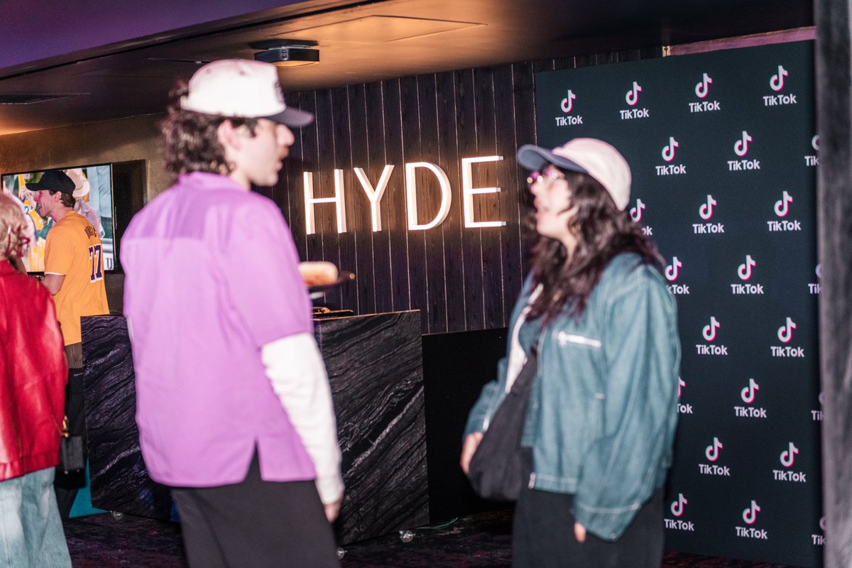 LakeShow but in Premium Experience fashion with @tiktokcreators 🤩🏀 📍Hyde  Lounge at Crypto Arena