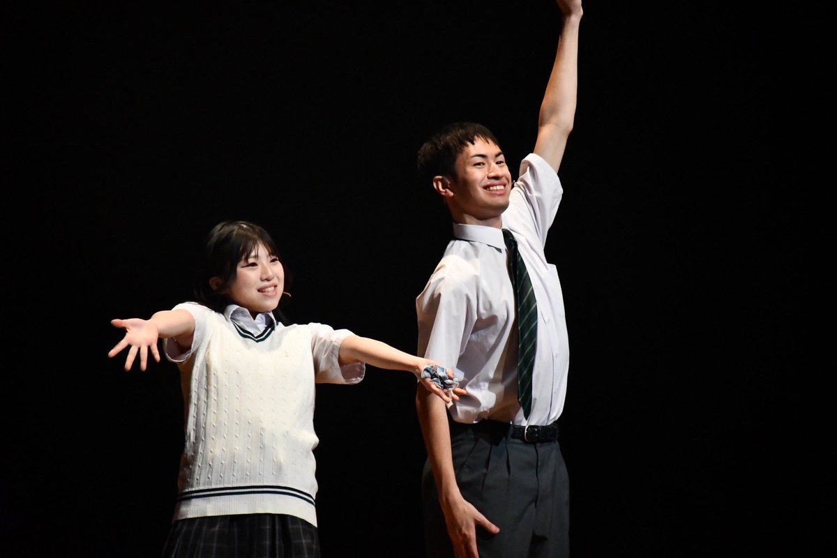 ひとつの世界の2つの物語 舞台写真 1.2枚目 Number 『生きてきた証』 3