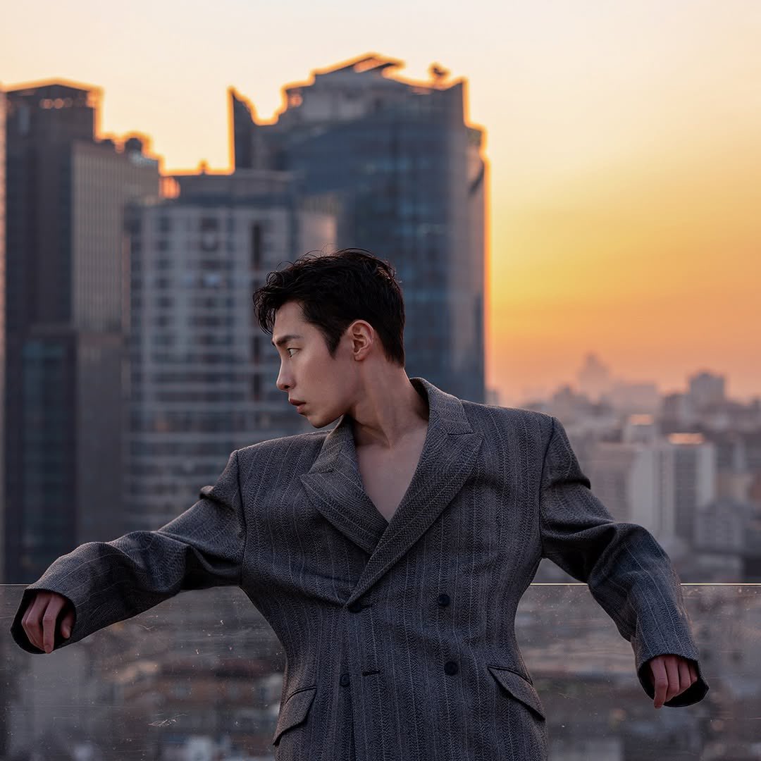 leejaewookstyle's tweet photo. jaewook looks freaking gorgeous https://t.co/AaplvvDil7