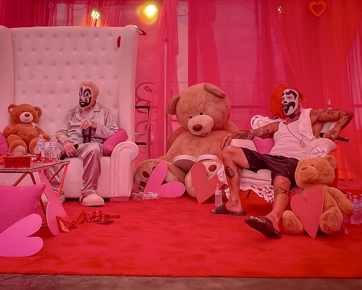 This week is all about love…
The TUNNEL OF LOVE‼️ 

Worcester, MA in 3 days! 💕🌹💘 #JuggaloWeekend