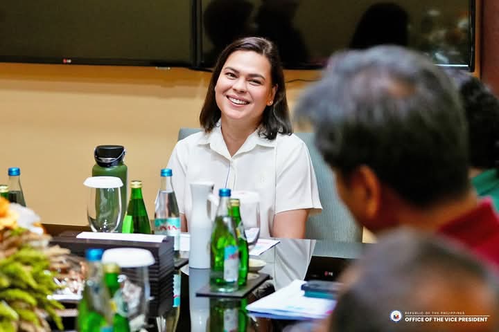 Ganda at ang fresh ng mukha ni VP, shet samantalang mga kalaban stress na stress sayo mapabagsak ka lang. 😹💚