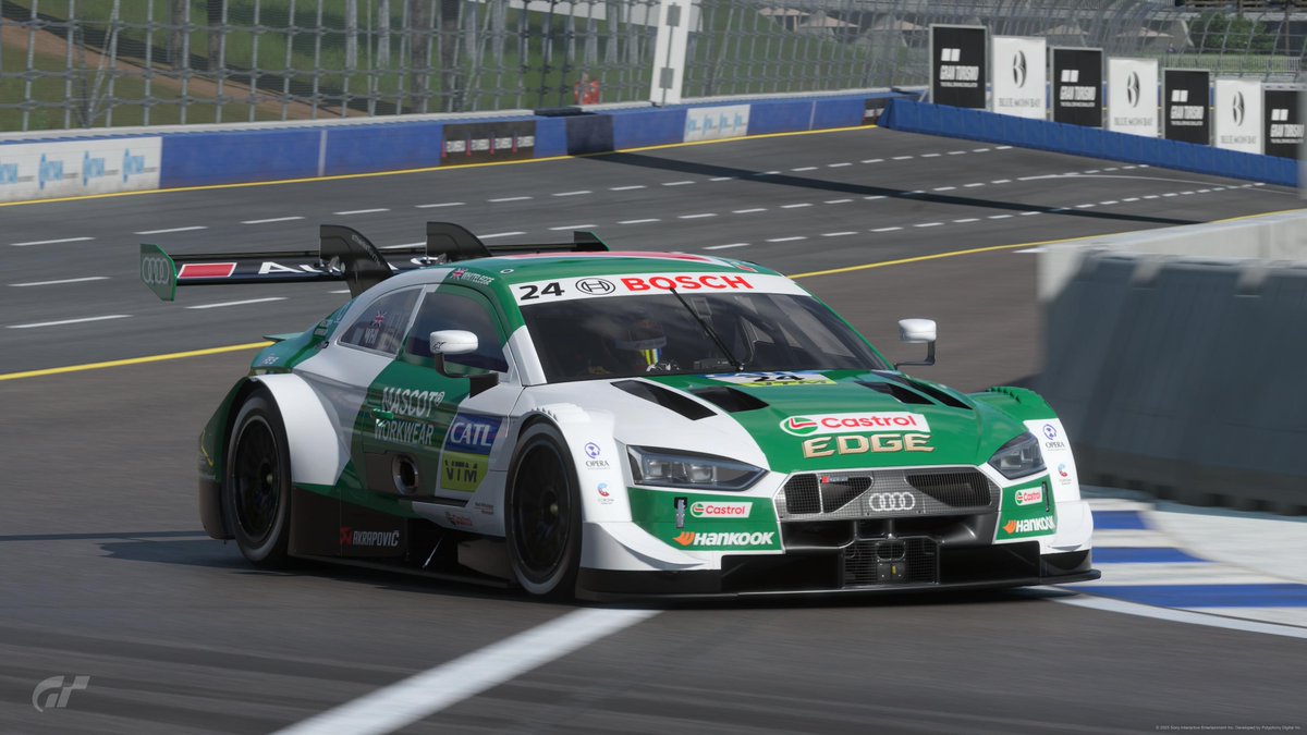 Mark_Whitelegge's tweet photo. Twin Busch / Castrol Edge & Mascot Workwear RS5’s done. Not keen on the Aral & Akrapovic ones, might do something else….however, the BMC Filters one is next. #DTM #GT7 #GranTurismo7 #OwnEverySecond https://t.co/EJ4OP3Q8Co