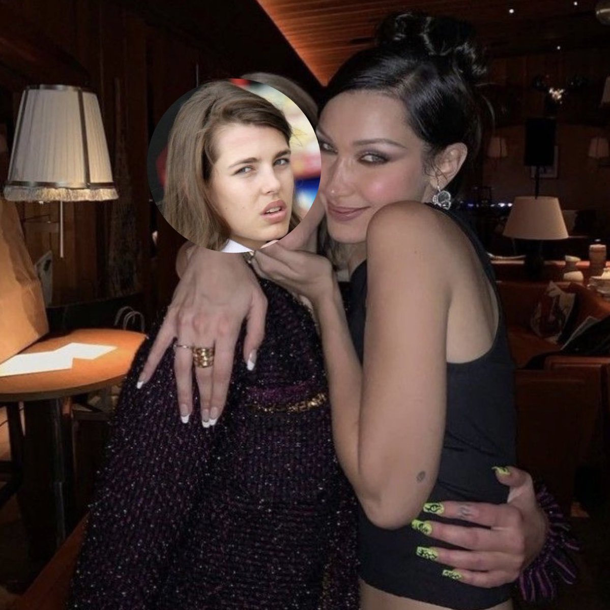 melsamin dogum gunuu✨ diyetlerimizin ortasina gun tabaginla daldigin los mutfak isiginda sabaha kadar sohbet ettigimiz cok cok mutlu oldugun ve bol bol bizli bi yas diliyorum seni cok seviyorum🤍 happy birthday kruvasanimmm🧁🧁 <a href="/imgonnatellem/">Melsa</a>