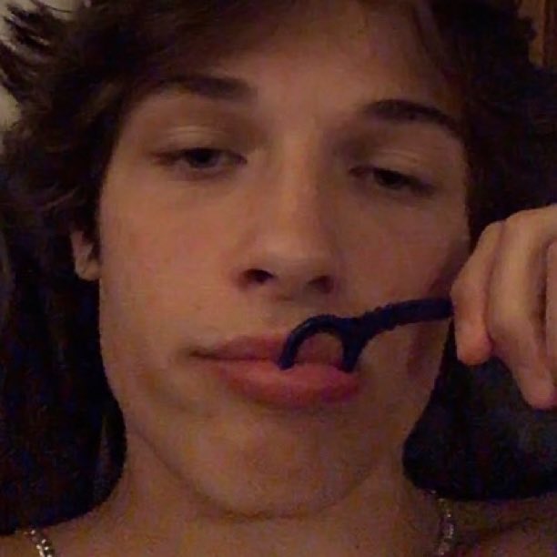 𝙗𝙡𝙖𝙞𝙨𝙚. (📌) tweet media