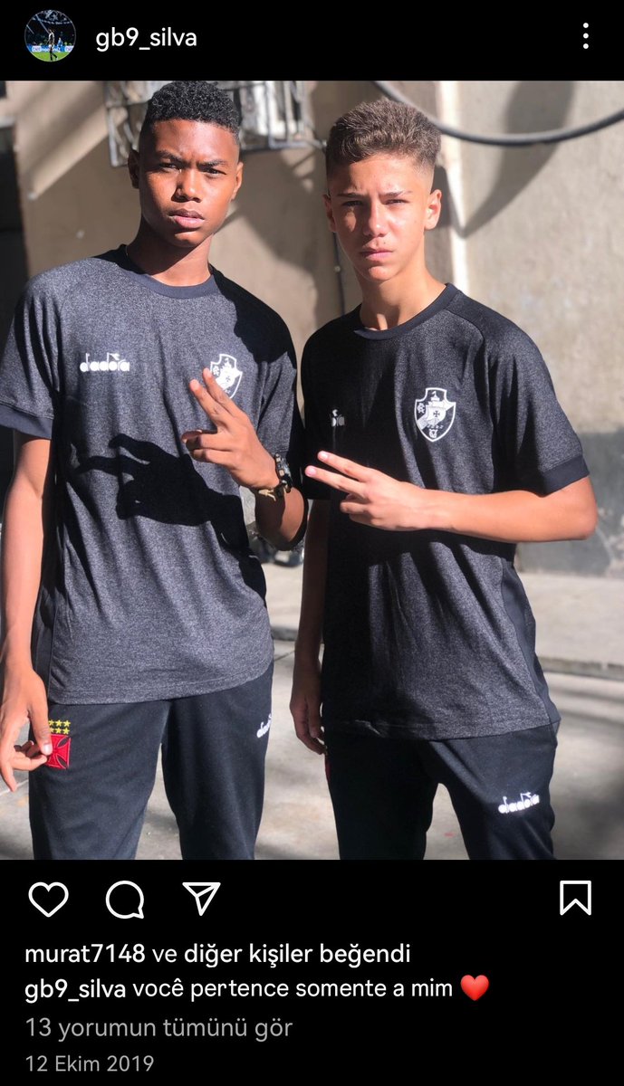 zaiiwaan's tweet photo. fenerbahcenin yeni transfer ettiği gabriel silva'nın gay olduğu ortaya çıktı. 

"sen sadece bana aitsin❤️" 

ülkemizde eşcinsel futbolcu görmek istemiyoruz. https://t.co/JPEcErh8cL