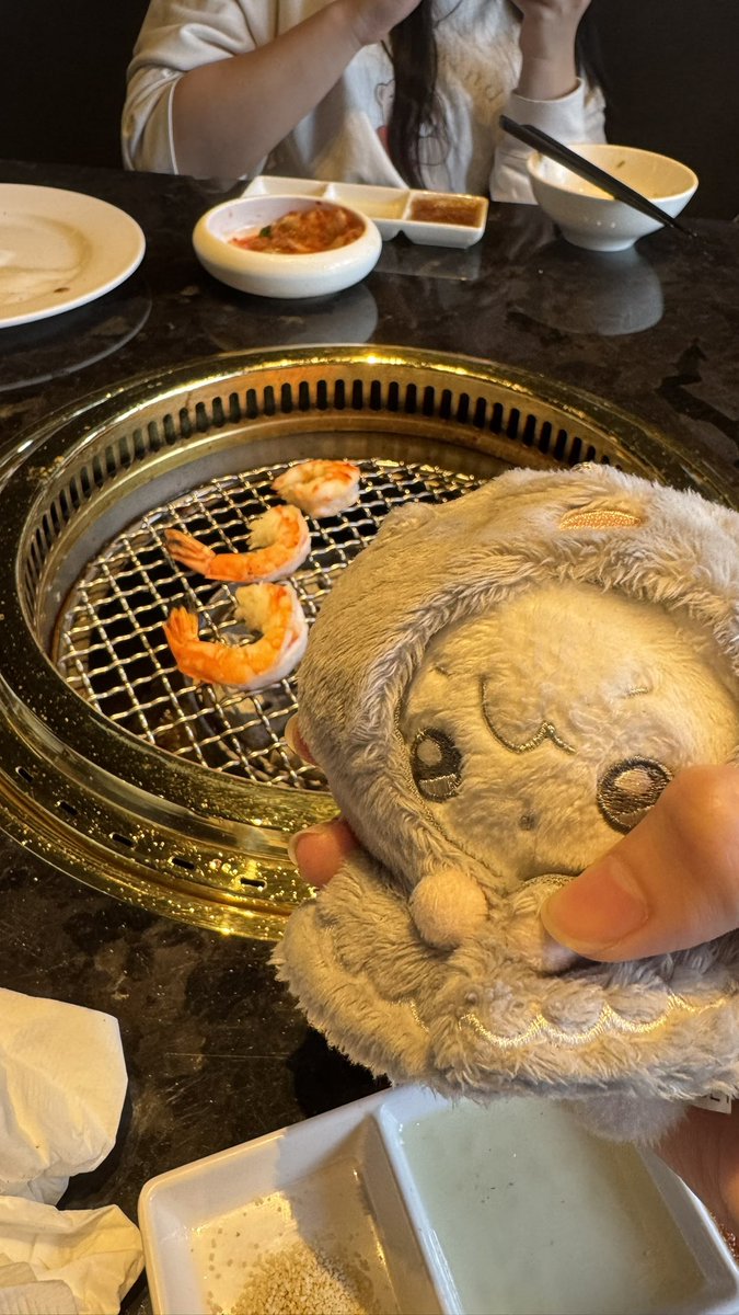 nomoney_33's tweet photo. 把碩米跟著蝦子一起烤 https://t.co/iO3fc5LYAf