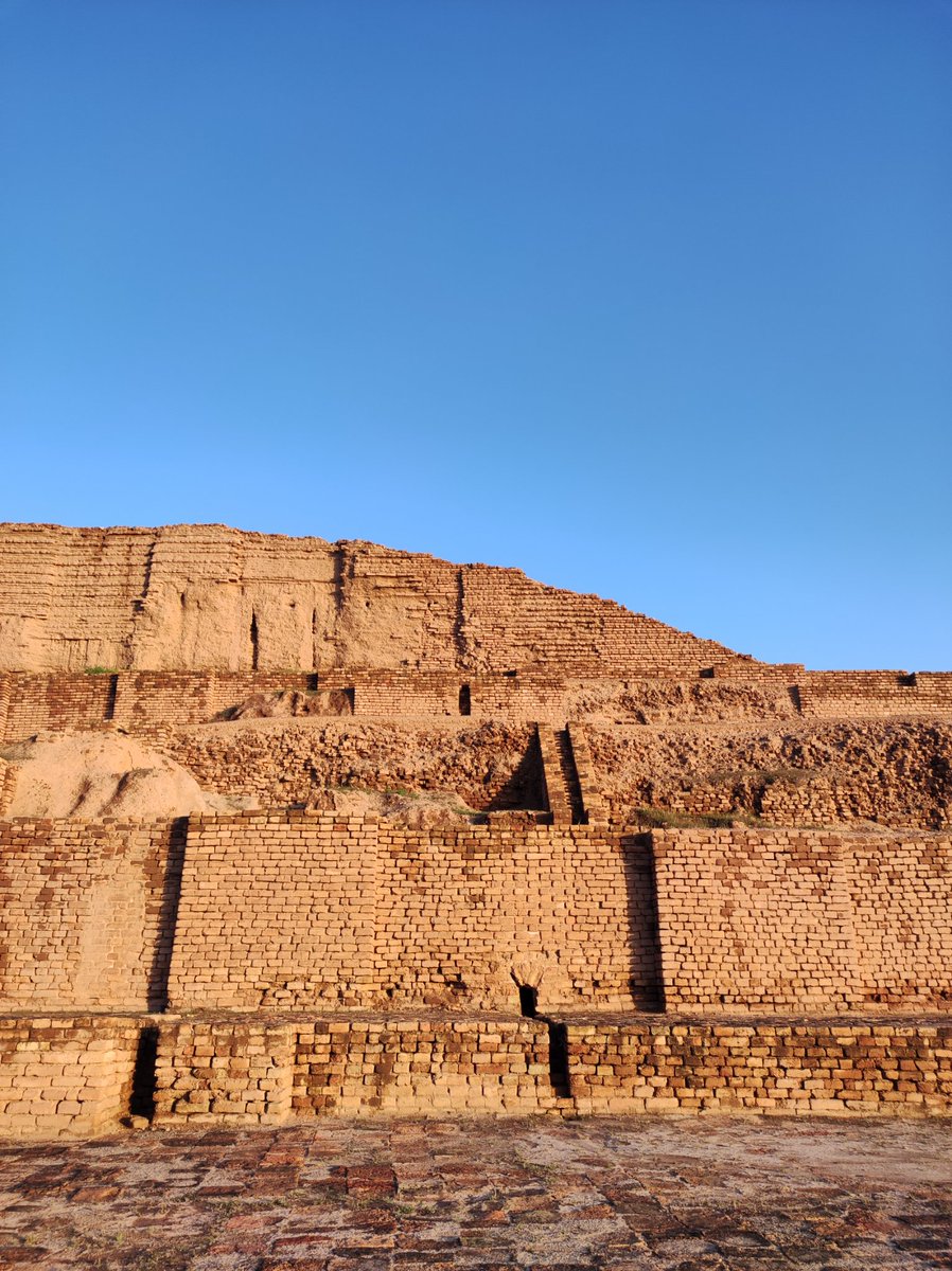 MathakAzry's tweet photo. MZ, 2024
The temple of Inshushinak god 
Elamite empire 3200-539 BC, Iran, Susa, Chogha Zanbil ziggurat
Last reconstructions 1200 BC by king Untash Napirisha
It had five floors that one is left
105×105m

#ziggurat #temple #Elamite #Susa #photography #ChoghaZanbil #ancient #history https://t.co/GBmM7xkxuk