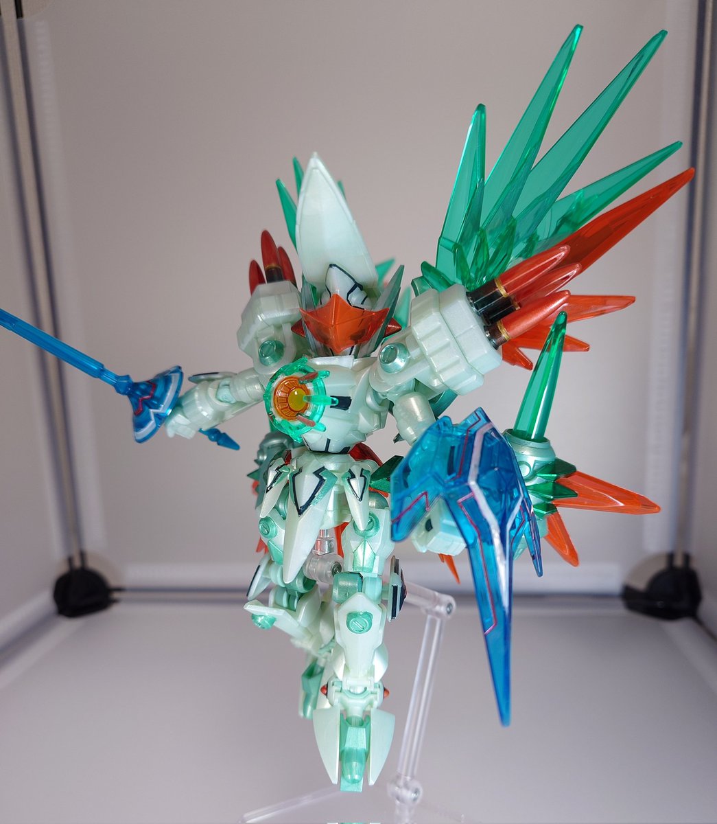ダンボール戦機　LBX　ミゼルオーレギオン　一部塗装　組み立て済み ダンボール戦機W』真の最強ボスLBX「ミゼルオーレギオン」1/1