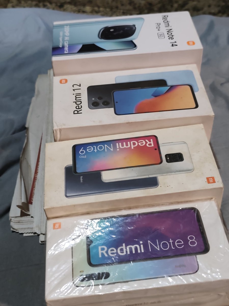 AdebolaAyan's tweet photo. @XiaomiNigeria It's either #Redmi or Nothing! Redmi Fan Since Day 1. My favorite smartphone for #Web3 shit 😉
#RedmiWeek #ILoveXiaomi #RedmiNote14launch #RedmiNote14Series https://t.co/c57Dnj1TsU