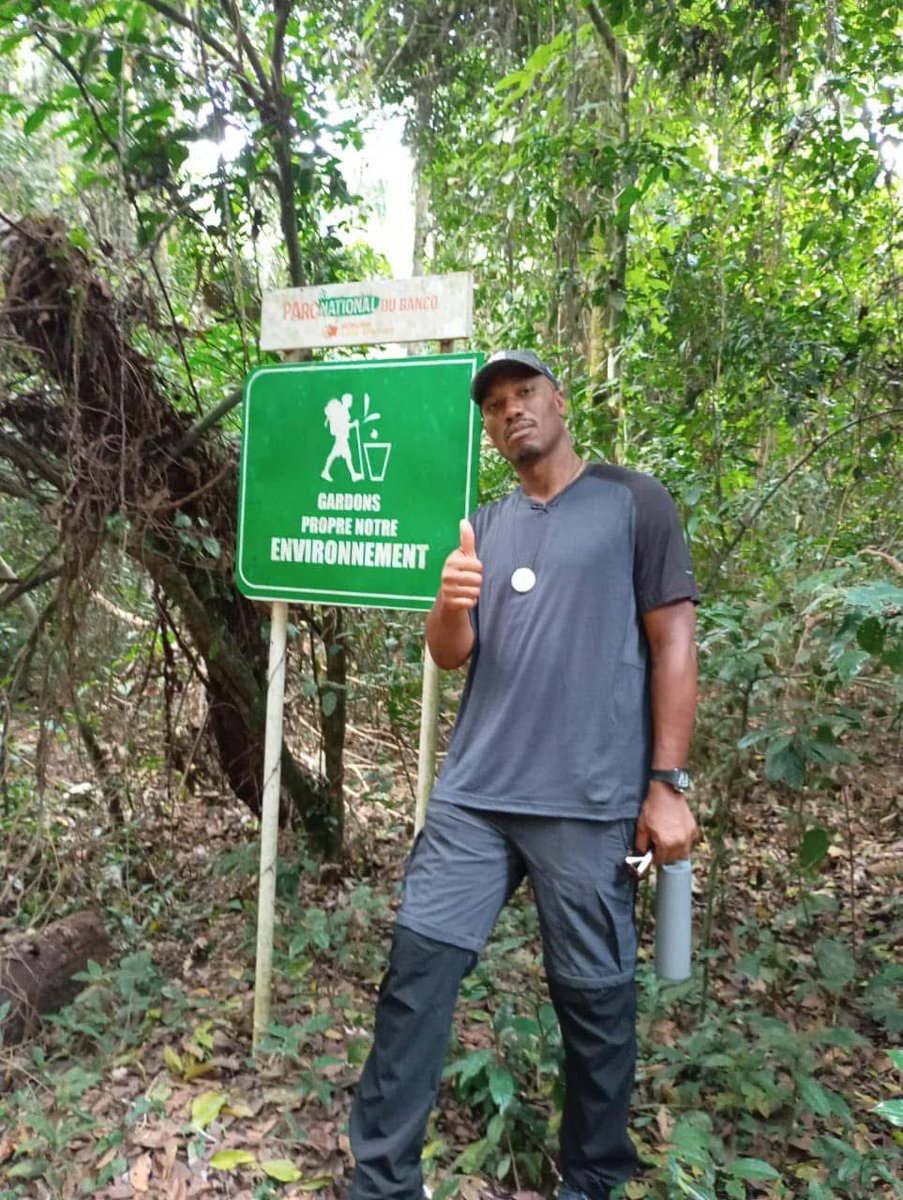 Jacques Assahoré Konan (@askojacques) on Twitter photo Adoptons l’écocitoyenneté, à l’image de la légende <a href="/didierdrogba/">Didier Drogba</a> !
Comme lui, engageons-nous pour un environnement plus sain et un avenir durable pour les générations futures.
#Écocitoyenneté #EngagementVert #Drogba #AgirPourLaPlanète Adoptons l’écocitoyenneté, à l’image de la légende <a href="/didierdrogba/">Didier Drogba</a> !
Comme lui, engageons-nous pour un environnement plus sain et un avenir durable pour les générations futures.
#Écocitoyenneté #EngagementVert #Drogba #AgirPourLaPlanète
