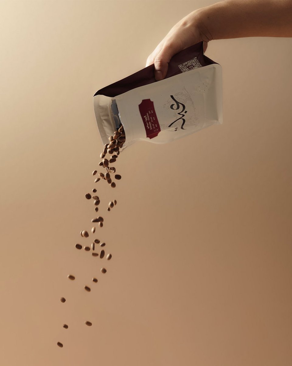 رحلة مذاق لا تُنسى ☕✨ 
استمتع بمحصول سيدامو الإثيوبي من محمصة عبلة 
توازن مثالي فـريد بين الإيحاءات الفاكهية و الحـلاوة المُعتدلة 💫😎

جربتـوه من قبل ؟ شاركونا رأيكم بالمحصول ! 💬😍