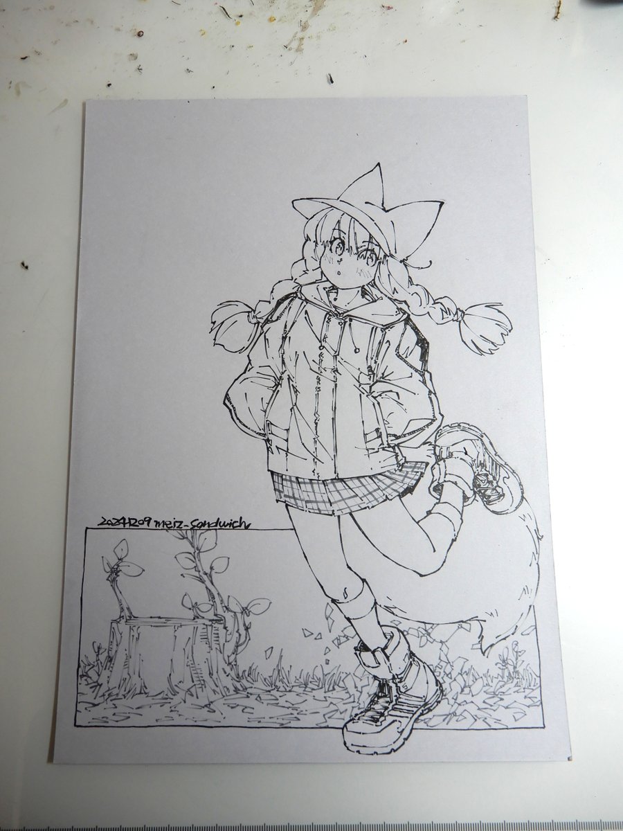 線画。ここまでは外出先で描いています。 