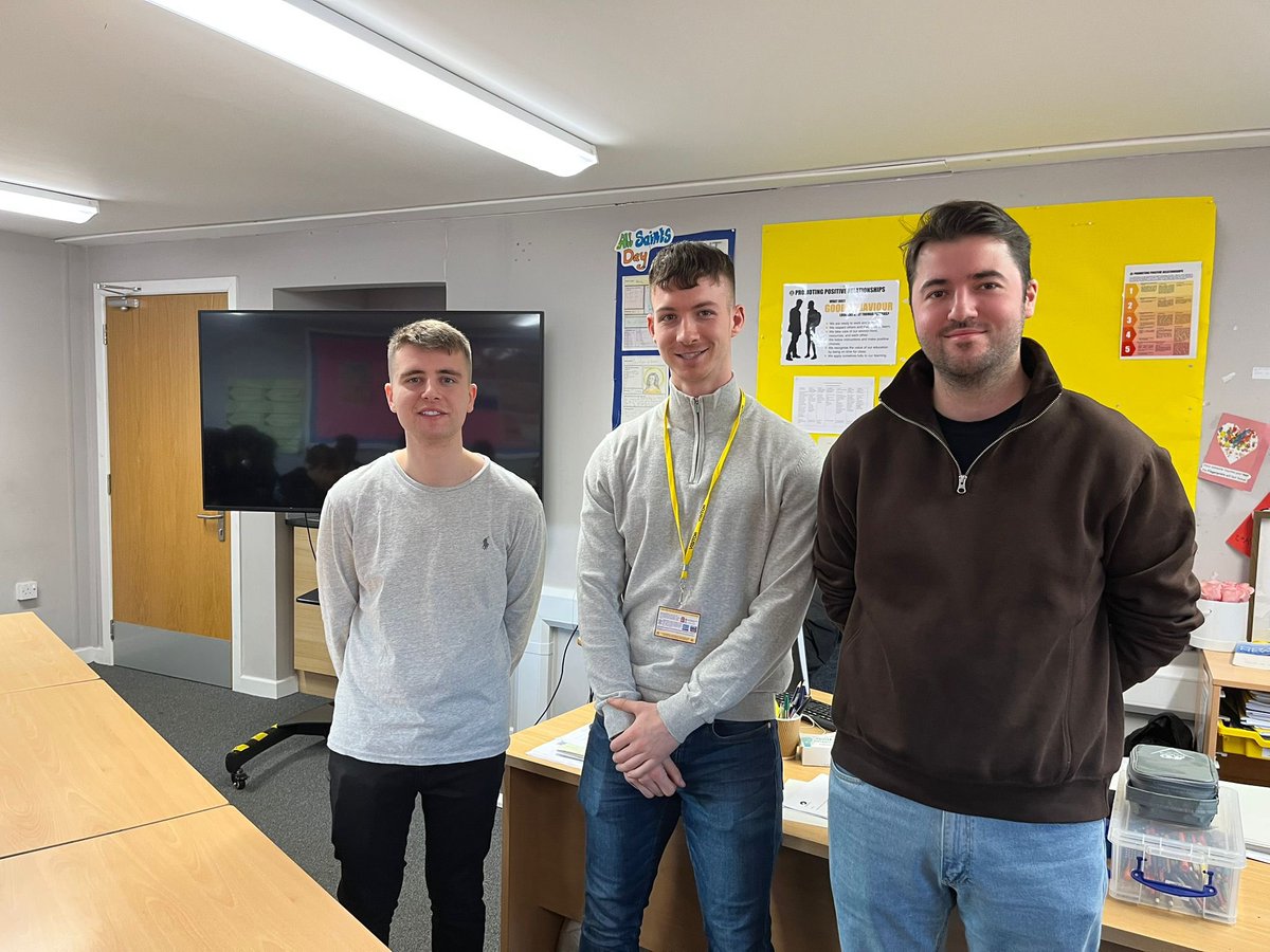 Thank you to the <a href="/ProPerformSpor1/">ProPerformSports</a> mentors for working with our S3’s looking at pathways into careers in sport ⚽️🎾🏐🏀🏈 <a href="/StThomasAqSec/">St Thomas Aquinas</a> <a href="/young192480/">Paul Young</a>