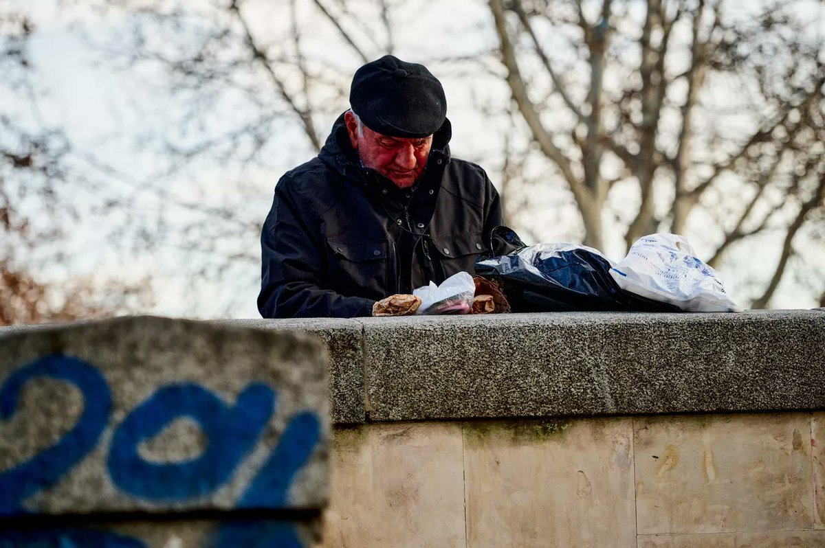 SputnikGeo's tweet photo. 🇬🇪 The number of elderly pensioners in Georgia reached 864.3 thousand in 2024, according to data from Georgia's National Statistics Office, "Sakstat." According to the statistics, 70.8% of pensioners are women.

#SputnikGeorgia #GeorgiaNews 
#Sakstat #Geostat #pensioner https://t.co/64Ke06YQrp