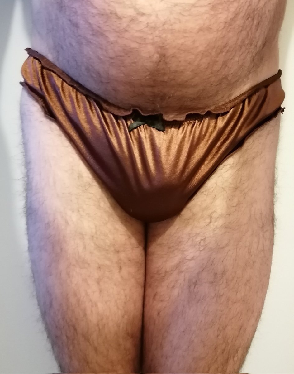 OnlyLucyw's tweet photo. Today's panties 😁 https://t.co/BJSpB28POS