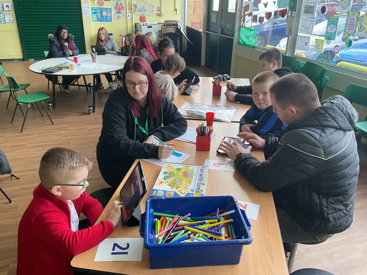 STHELENSPACE's tweet image. 💚🧮NSPCC Number Day🧮💚
“Mathematics is the language of the universe”
Thank you to all of our parents&amp;amp;carers who attended our Number Day afternoon
It was lovely to see all of our children applying their knowledge to solve problems✨