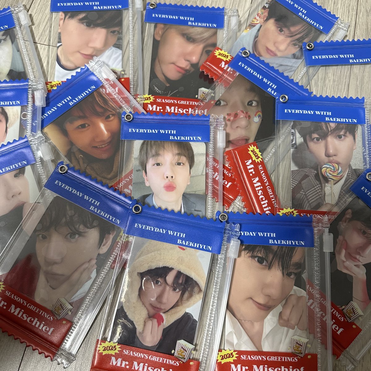 B_land56's tweet image. 💙 #RT 이벤트 💛

2025 백현 시그 너무 예뻐서 .. 이번년도에 쓰려구 만들어봤어요!!

rt하신분들 중에 2명 뽑아서 보내드릴게영 (택배비 부담 가능하신분만..!!)💗