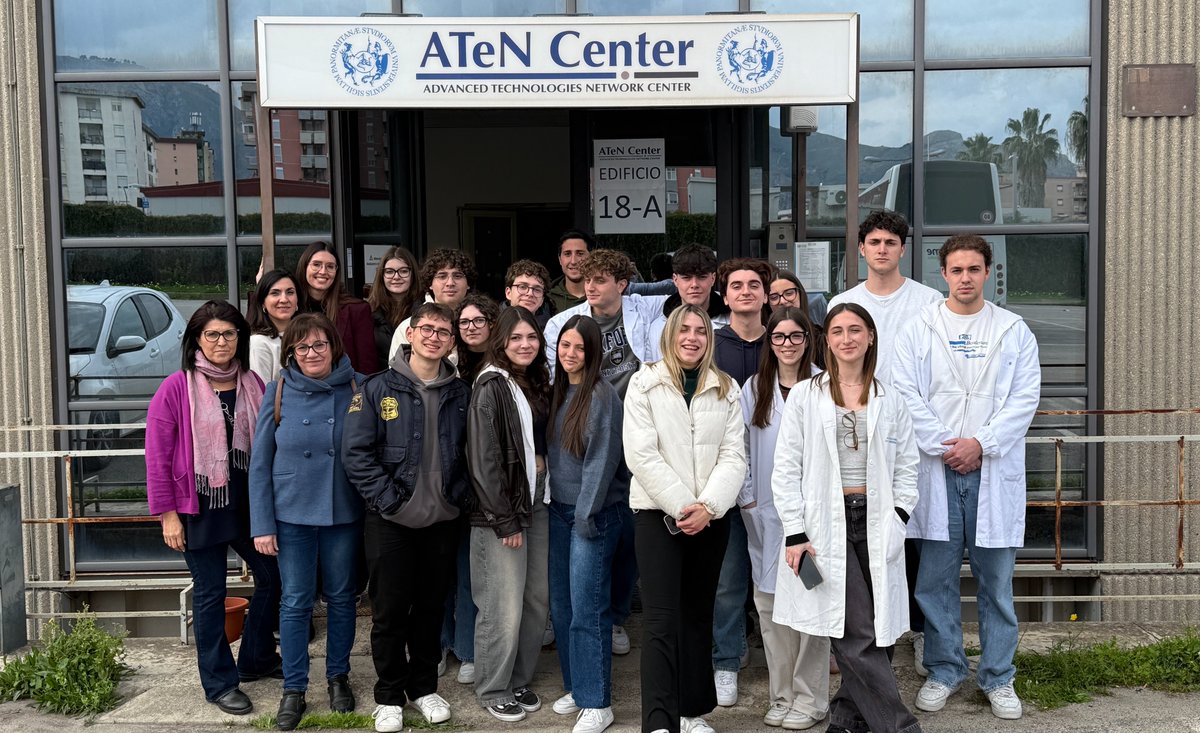 ATeNCenter's tweet photo. Gli studenti dell’Istituto di Istruzione Superiore Alessandro Volta di Caltanissetta hanno visitato il laboratorio di Genomica e Proteomica di ATeN Center.

Per maggiori info:
https://t.co/7kdZv7Coma

#ATeNCenter #UniPa https://t.co/xtz27IKNmA