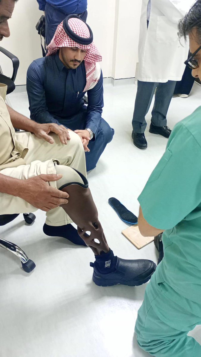 alriaynews's tweet photo. تغطية حصرية لصحيفة الرأي:
تجربة تركيب أطراف صناعية جديدة مُصنعة بتقنية 3D 
يتم تركيبها على ذوي الإعاقة من مستفيدي جمعية (إيفاء).
@PSRC_KSA 
تصوير: داهم القحطاني
#صحيفة_الرأي_الإلكترونية https://t.co/vC59m7LIGG