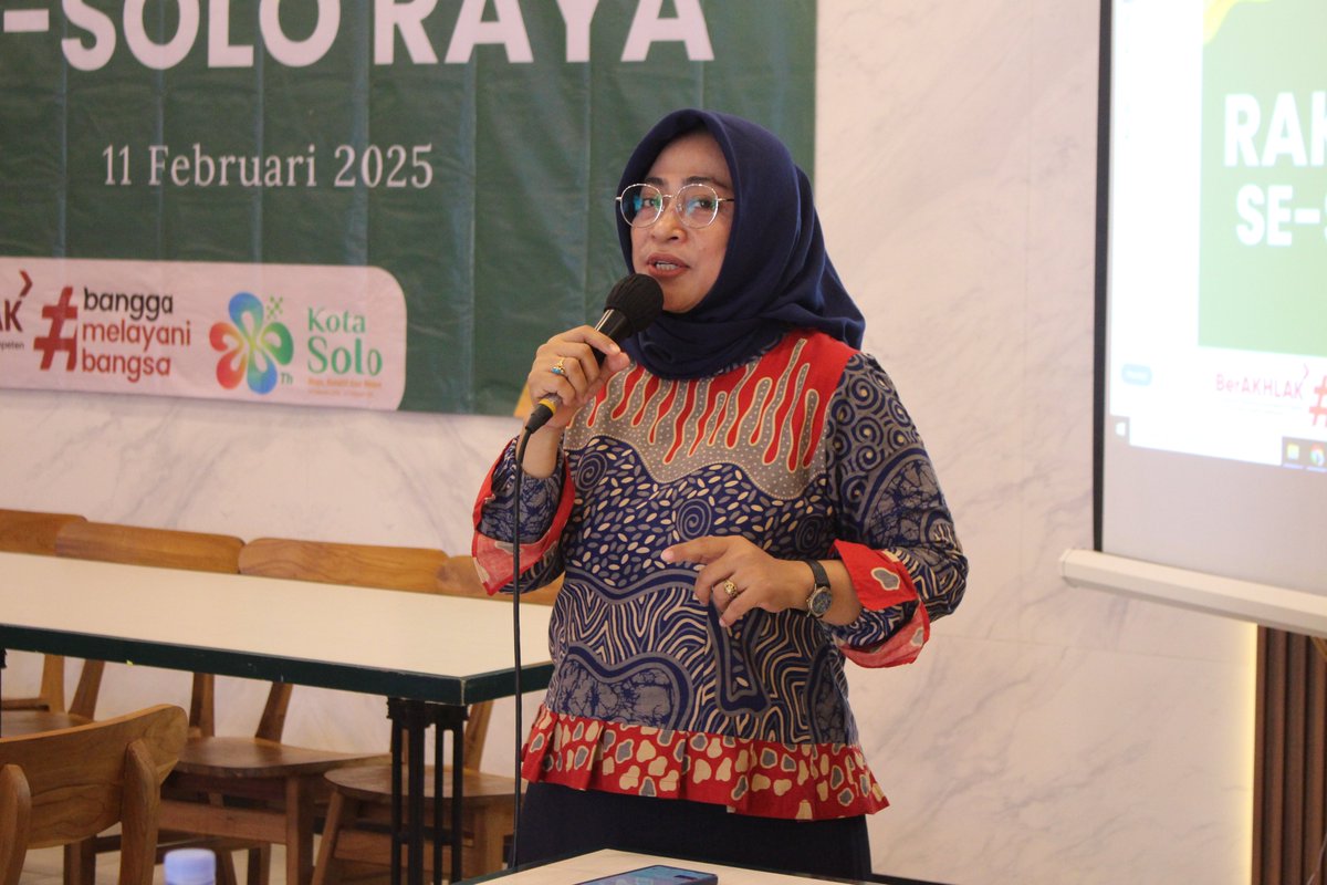 BpbdSurakarta's tweet photo. #hallosobattangguh
Selasa, 11 Februari 2025,
BPBD Kota Surakarta Melakukan Rapat Koordinasi BPBD Se-Solo Raya yang diselenggarakan di Kota Surakarta.
@BNPB_Indonesia 
@bpbdjateng 
@PEMKOT_SOLO https://t.co/RRFjyP7Io5