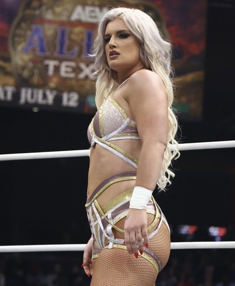 It takes a special kind of talent to play someone better than they play themselves. 💁🏼‍♀️