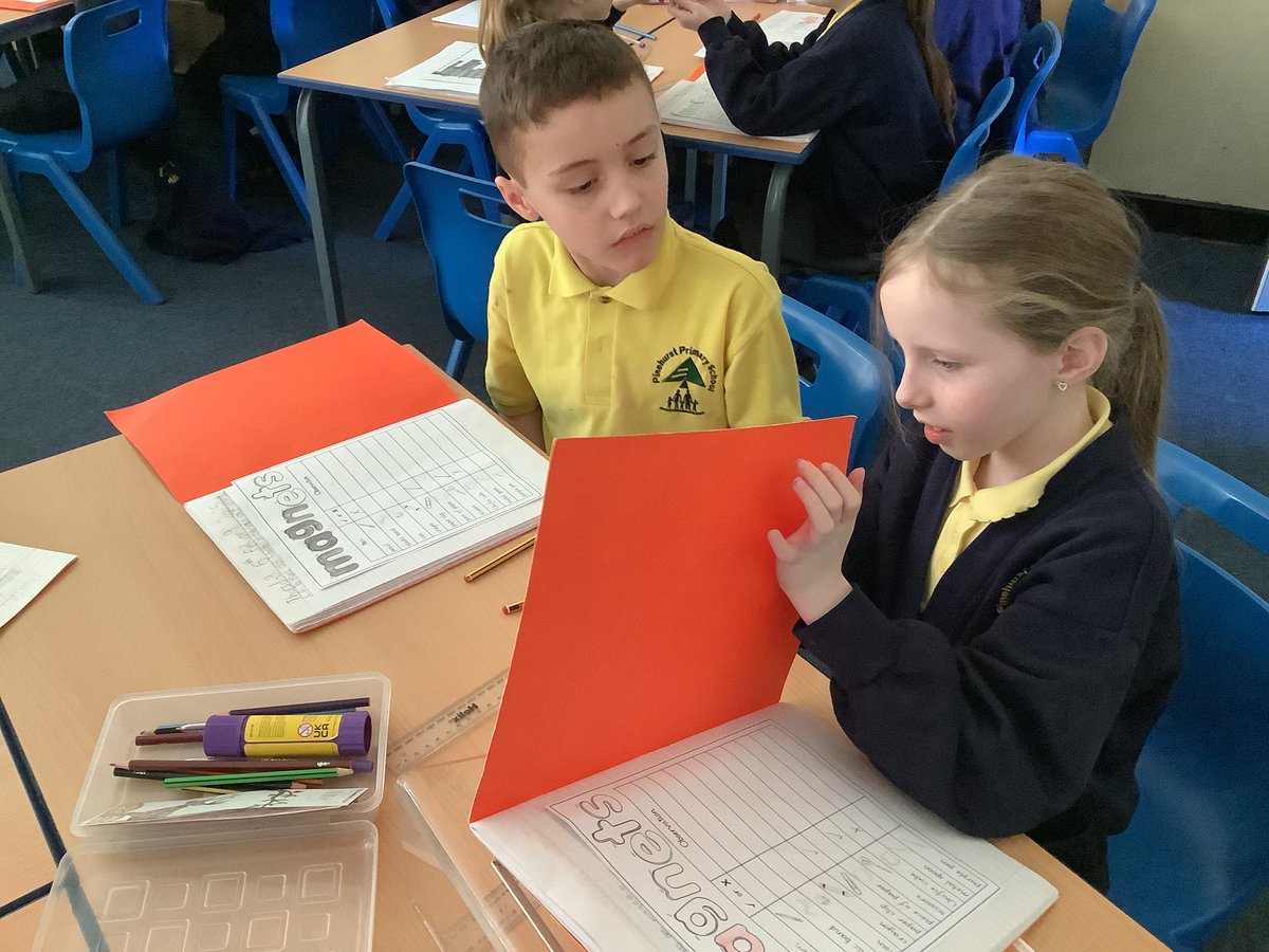 Y3HazelClass's tweet photo. 🧲 Testing to identify objects that are magnetic or non-magnetic in #PinehurstScience 🧲
🌲@PinehurstP #ExperienceExcelEnjoy🌲 https://t.co/EYaK2bimQX