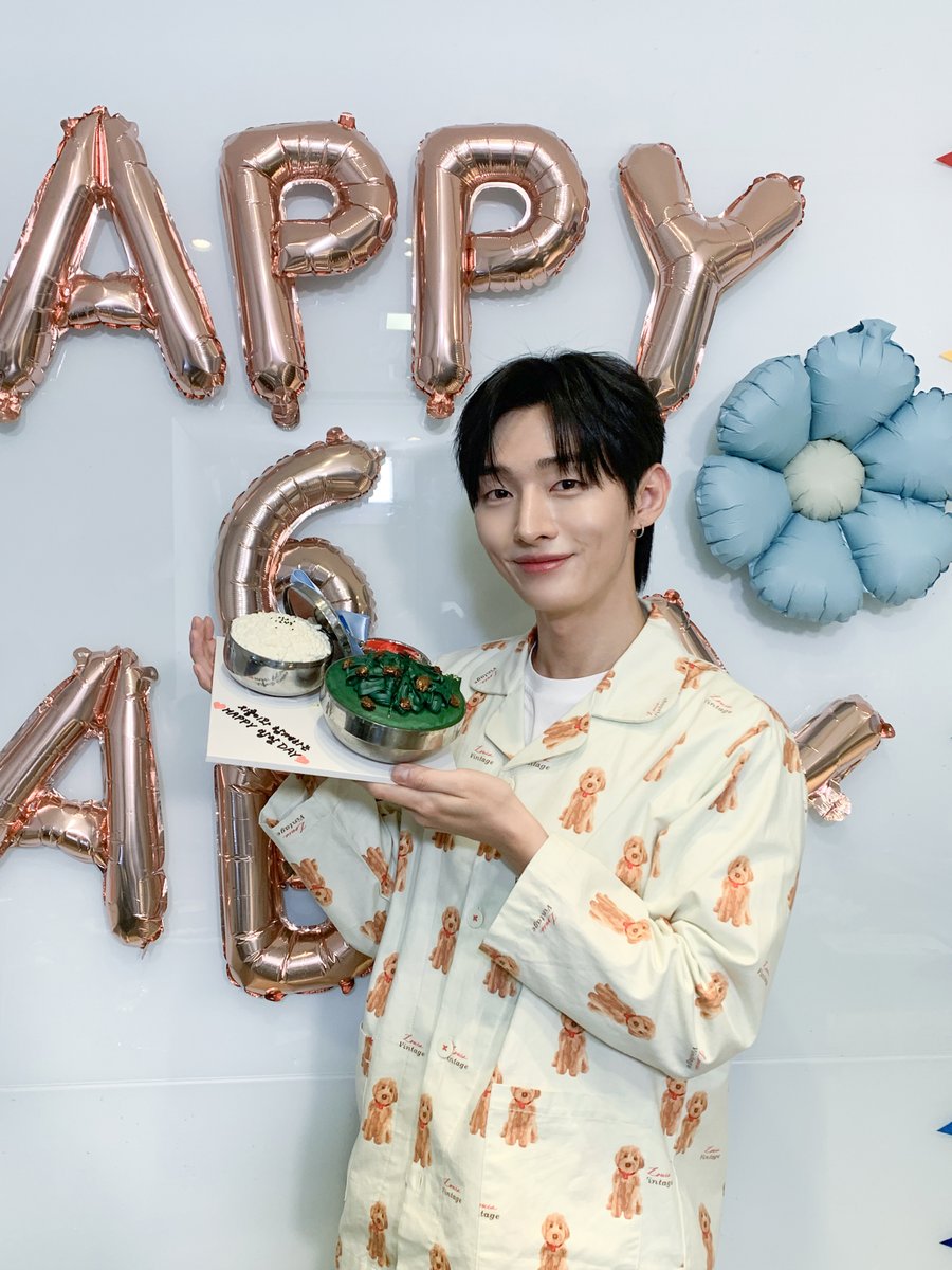 윤지성 (Yoon Jisung) Official tweet media