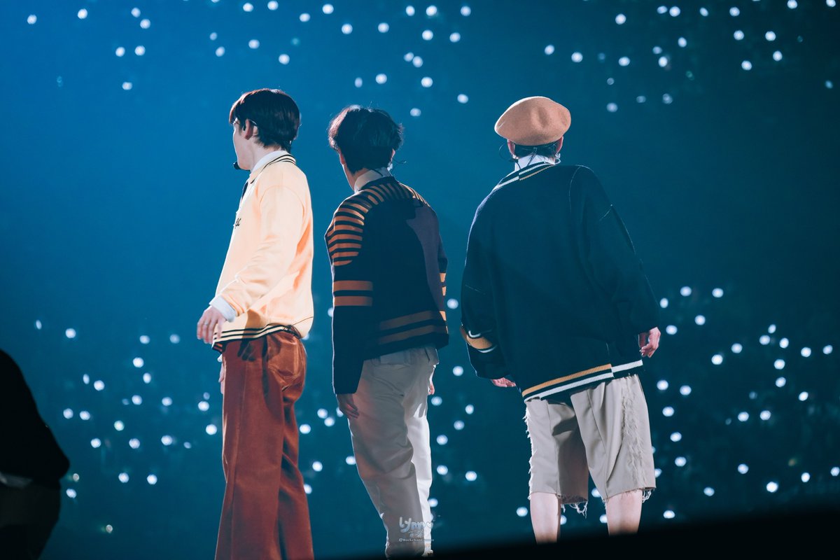 🦖🐶🐱250209｜<CBX Get, Set, Go!> in Yokohama.

目を逸らしちゃダメよ🤭

<a href="/B_hundred_Hyun/">Baekhyun_EXO</a> <a href="/BAEKHYUN_INB100/">BAEKHYUN_official</a> <a href="/XIUMIN_INB100/">XIUMIN_official</a> <a href="/CHEN_INB100/">CHEN_official</a> 

#백현 #BAEKHYUN #XIUMIN #시우민 #CHEN #첸 #CBX #EXO