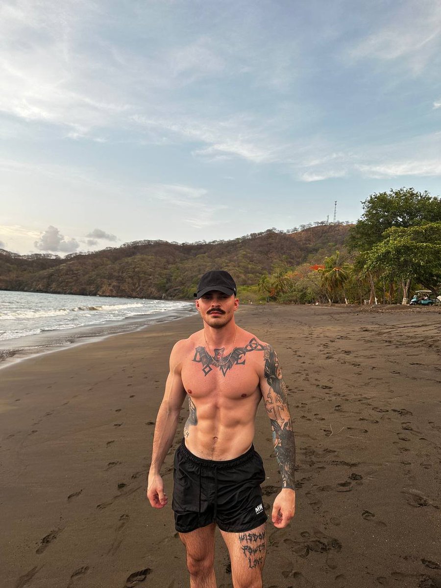 KingKash tweet media