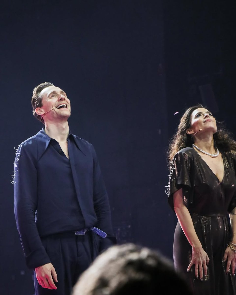 Love Hayley Atwell tweet media