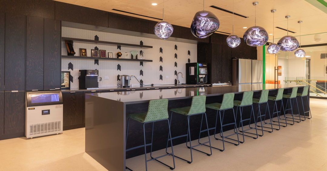 SGHDP's tweet image. The social hub of the office, bringing people together to take a pause in their busy days. A place to connect, nourish and recharge. We love working with our clients to bring these spaces to life. Which one would you like to grab your morning coffee in? 

#sgh #officeinspiration