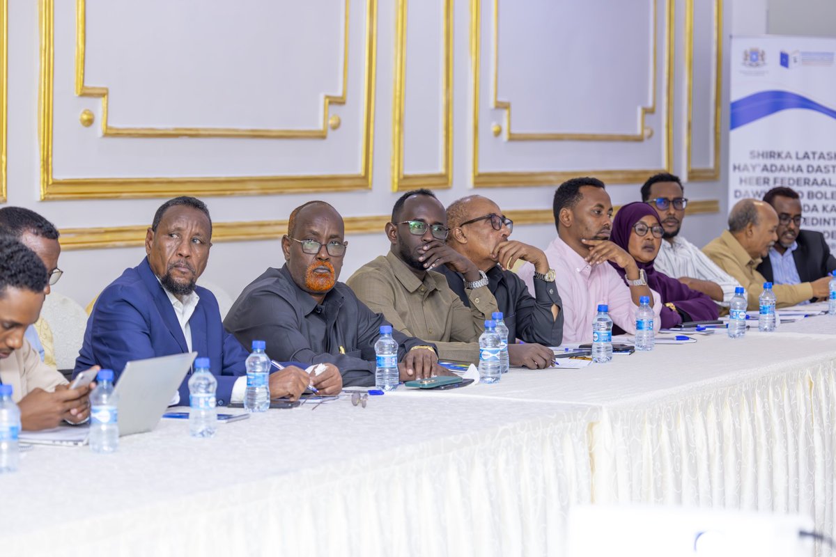 Day 2: The #OC, <a href="/ICRICSomalia/">Independent Constitutional Review Commission -🇸🇴</a> &amp; <a href="/MojSomalia/">Ministry of Justice and Constitutional Affairs🇸🇴</a>, along with Federal Member States, continue consultative discussions in #Mogadishu on finalizing amendments to Chap 5-9 of the Constitution. These discussions build on previous public consultations to ensure an inclusive and representat