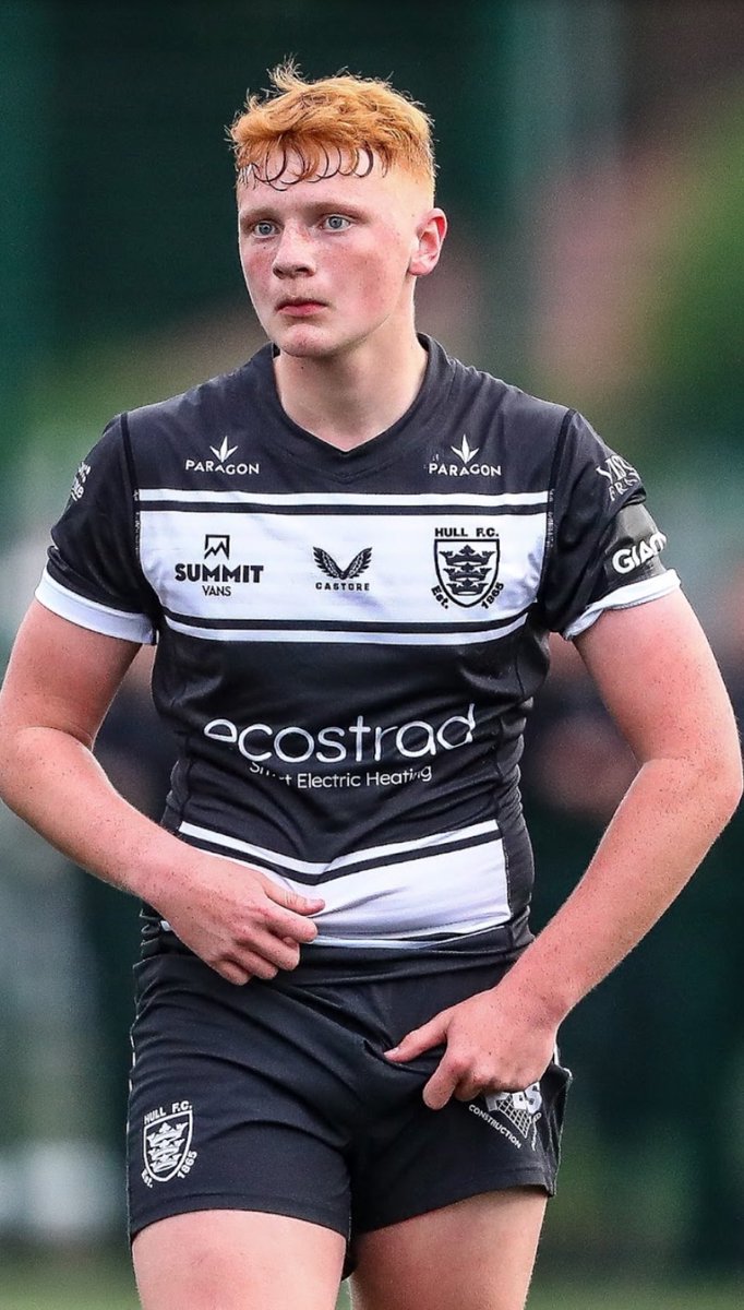 mychellebeet's tweet image. 🖤🤍🏁My son Kingsley is at Hull FC on a scholarship and looking for a sponsor ..if there is anyone who may be interested in sponsoring him please DM me ..all info attached in pic - thanks 🖤🤍🏁