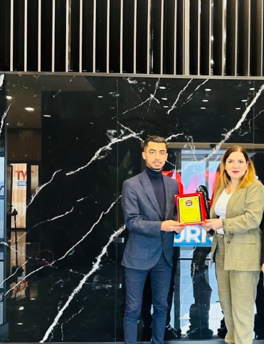 Vefanın,samimiyetin,çalışkanlığın vücut bulmuş hali kıymetli büyüğüm, sevgili Ablam, sayın Vekilim <a href="/arzuerdemtc/">Arzu ERDEM 🇹🇷🇹🇷🇹🇷</a> 

doğum gününüzü en kalbi duygularımla kutlar,Sevdiklerinizle beraber nice bereketli, sağlıklı ömürler dilerim.