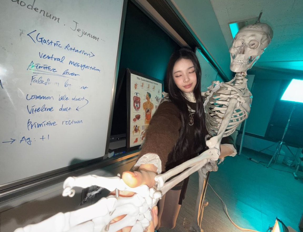 ก้าวตามน้องยูนะคะ ซ้าย ขวา ชะชะช่ๅค่ะ