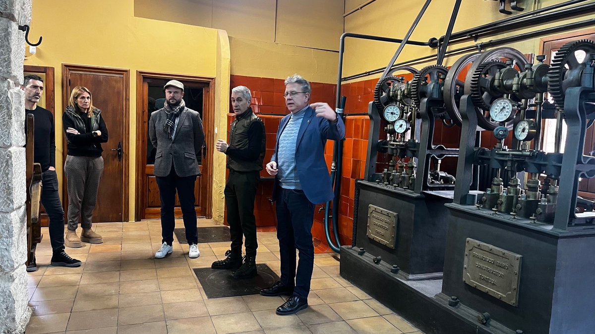 Promo_Economica's tweet image. 📣@lojoan destaca la projecció de les comarques de Lleida gràcies a empreses com el Grup Pons

👉El president de la @diputaciolleida visita les instal·lacions amb el vicepresident de @promo_economica, @jordi_verdu, i el CEO del grup, Eduard Pons

🔗 promocioeconomica.cat/talarn-destaca…