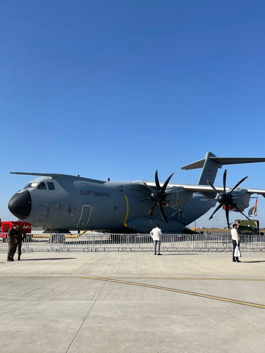 Erik Kurzweil (@geronsouthasia) on Twitter photo Fantastic days at #AeroIndia2025. Watch out for the German Pavilion with 17 companies highlighting Germany’s cutting-edge advancements in aerospace and aviation technology. Do not miss <a href="/AirbusDefence/">Airbus Defence</a>’s A330 MRT and A400M. Two stellar examples of the European Defence industry🇩🇪🇮🇳 Fantastic days at #AeroIndia2025. Watch out for the German Pavilion with 17 companies highlighting Germany’s cutting-edge advancements in aerospace and aviation technology. Do not miss <a href="/AirbusDefence/">Airbus Defence</a>’s A330 MRT and A400M. Two stellar examples of the European Defence industry🇩🇪🇮🇳