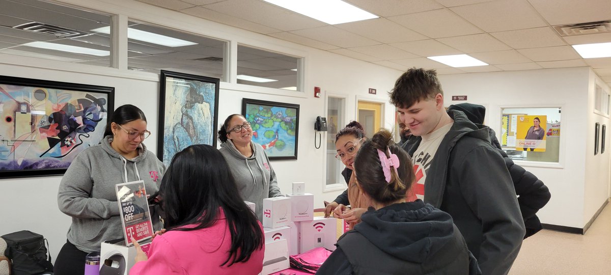 EastwickCollege's tweet photo. Eastwick College Ramsey welcomed an exciting opportunity to connect with T-Mobile during an on-campus event on February 5th in the student lounge! The event brought together students, and employees for an interactive experience featuring exclusive discounts, and giveaways. 📱 🤝 https://t.co/iDi91ZnuS5