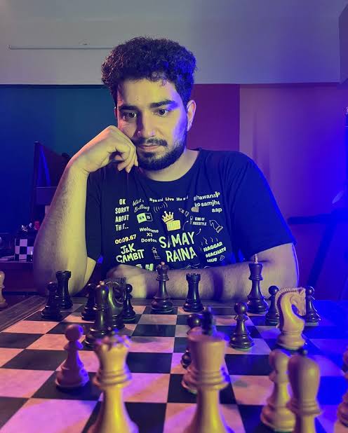 realhealer__'s tweet photo. Hate aside , let's spread some positivity and appreciate good things about Samay raina..

His dedication to his craft and his efforts in popularizing chess and supporting charities , giving opportunities to new stand-up comedians shouldn't be overshadowed 🔥🤌

SUPREME LEADER 🐐 https://t.co/eZBuW1ZwFb