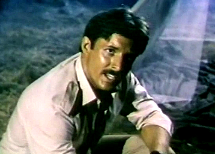 BoxfanStill's tweet photo. Bruce Boxleitner
Bring Them Back Alive - Episode 4
@BruceItalian @boxleitnerbruce @fanofBoxleitner @clydekusatsu #CindyMorgan #RonOneal 
Just the facts: Bring Them Back Alive was filmed at Warner Brothers Studio, Stage 22, in Burbank, California.  Some exterior shots were filmed in Hawaii. Production Company Thompson/Berstein/Boxleitner Productions, and Columbia Pictures Television .
