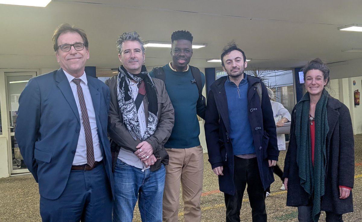 📢 Prix de l'Arganier en tournée au Maroc ! 🇲🇦📚
Avec <a href="/balla_mf/">balla fofana</a> <a href="/gillesm9/">Gilles Marchand</a>
Sandrine Collette &amp; Soufiane Khaloua
📍 Rabat <a href="/Lycee_Descartes/">Lycée français Descartes AEFE Rabat</a> &amp; <a href="/GsjcRabat/">Groupe Scolaire Jacques Chirac Rabat</a>
📍 Casablanca <a href="/PoleLyautey/">Lycée Lyautey - EGD Pôle Casablanca-Mohammedia</a>
📍 Marrakech <a href="/lvhmarrakech/">Lycée international français Victor Hugo Marrakech</a>

#Arganier #Littérature 
#SIEL M. Oucif
<a href="/aefeinfo/">AEFE</a> <a href="/AmbaFranceMaroc/">La France au Maroc 🇫🇷🇪🇺</a>