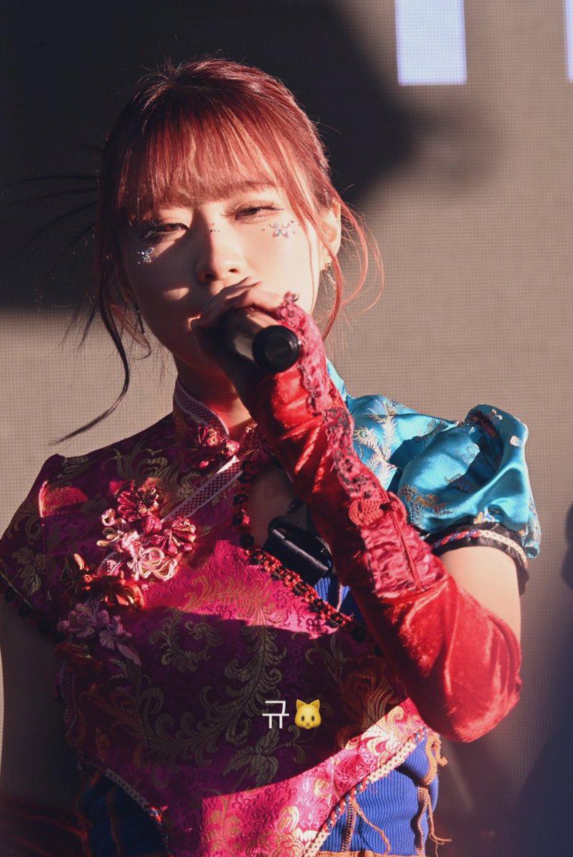 【MYERA】 Yui アクリルスタンド 安藤佑唯 あんどうゆい MYERAと安藤佑唯のダンスパフォーマンス | TikTok