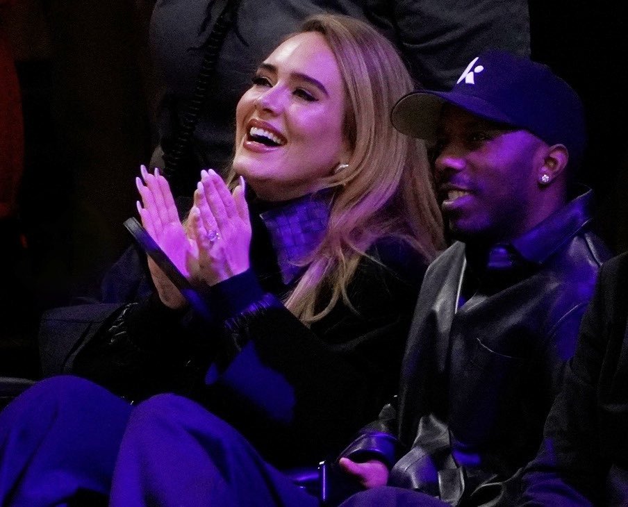 adelesjosh's tweet image. 🫶