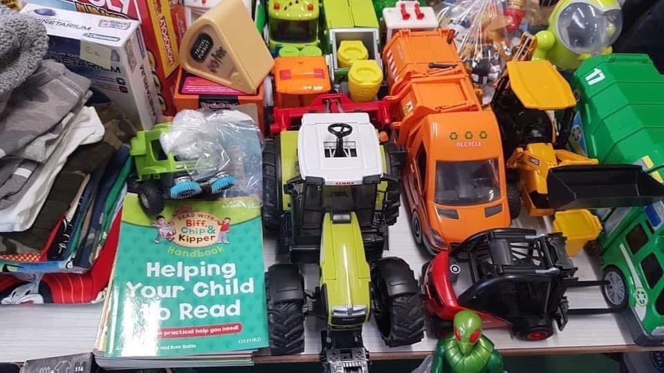 🛍️ Mum2Mum Boston Sale

📆SUN 16th FEB
⏰10am - 12pm 
📍Peter Paine Performance Centre, Rosebery Avenue, Boston PE21 7QR
💰 £2 entry, Kids are FREE
💸 Cash only Sale
#LincsBlogger
#Lincolnshire 
#Boston
Pls RT