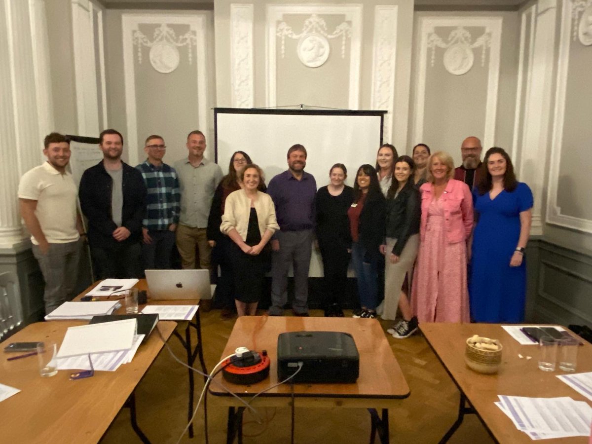 At PFBBUK, compassion is at our core. From our founders to every team member, we prioritize kindness and support—always ready to listen and help, whether it’s a colleague or a client in need. Proud to work where compassion drives us forward! 💙 #CompassionInAction #PFBBUK