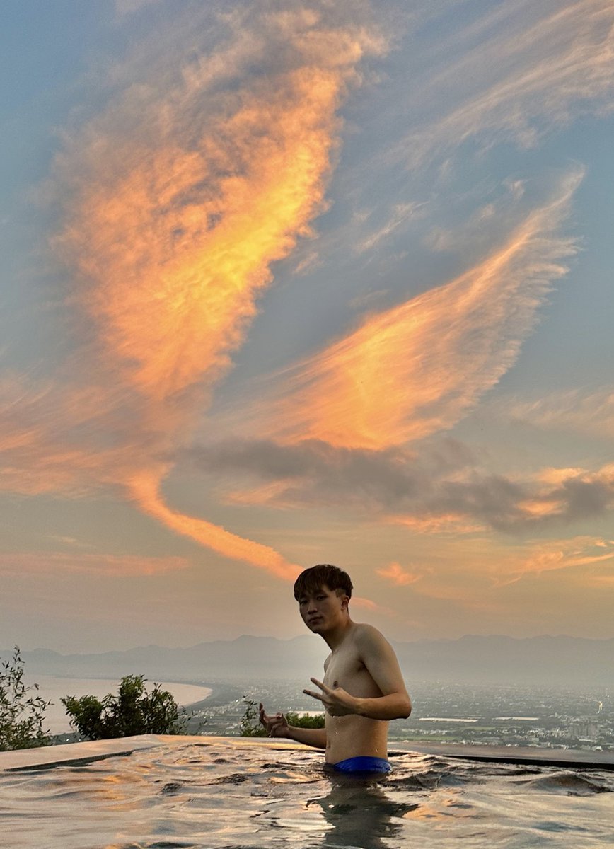 迎著風 揮動了翅膀去擁有遼闊