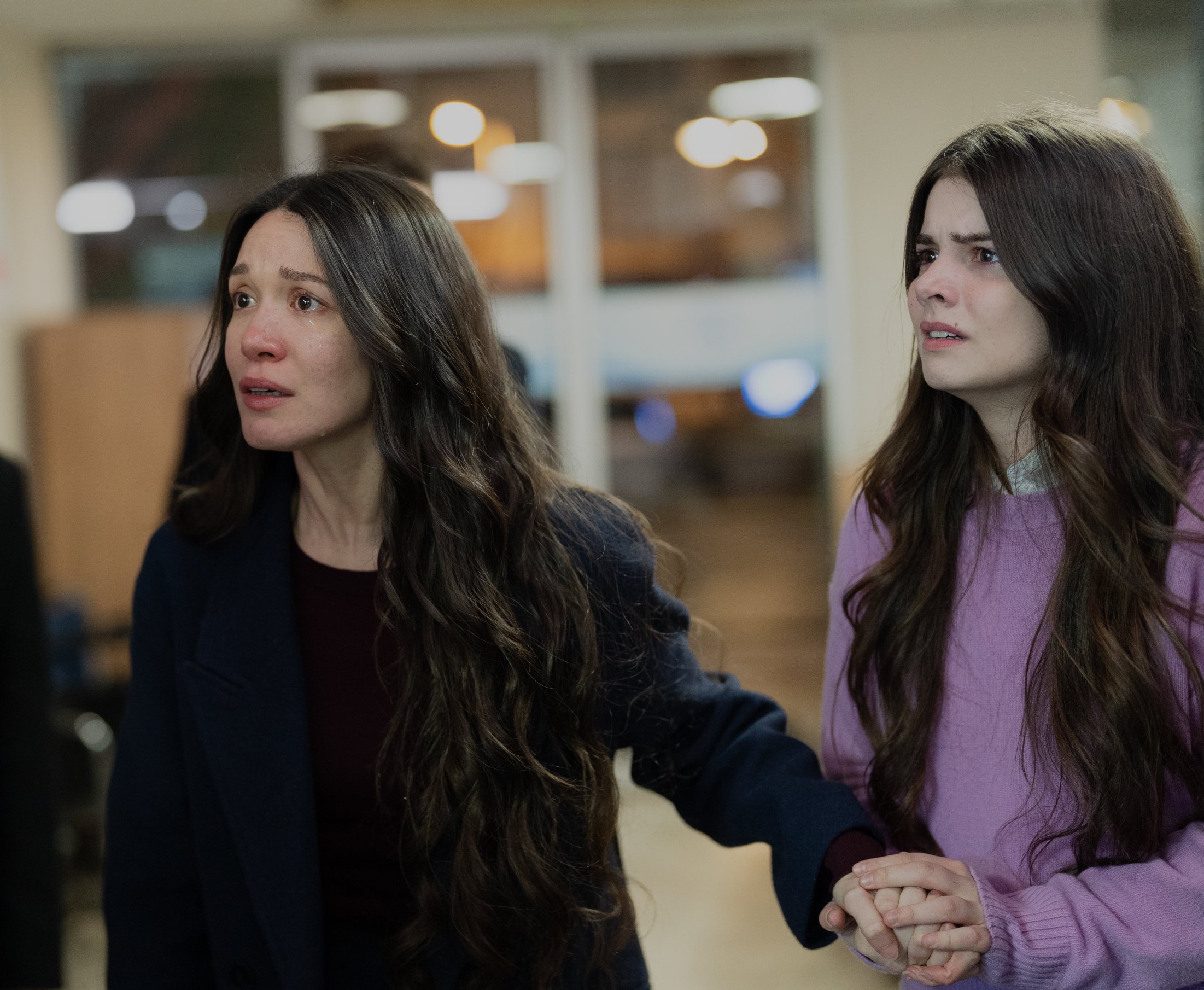 GjgJQ0IWEAAAW-i?format=jpg&name=4096x4096