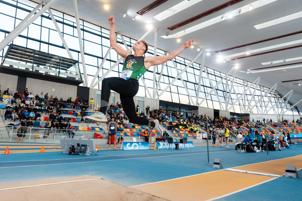 El primer Campeonato de España llegó de la mano de los Sub23 🤭

El #CEatletismoSub23 en Sabadell nos dejó grandes momentos 🙌🏼

Vamos a recordarlos 👇🏼

Fotogalería 📸 bit.ly/3QhAUMs